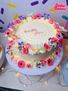 Few recent ones! Feels like a throwback to ‘still’ pictures! 🩷

🎂 Too glam to give a crumb 💅✨
Bespoke bakes, bold flavours & main character energy.

🌐 jodiebakes.co.uk
📧 hello@jodiebakes.co.uk

#BespokeCakes #CustomCakes #CakeLeeds #WholesaleBakery #LeedsBakery